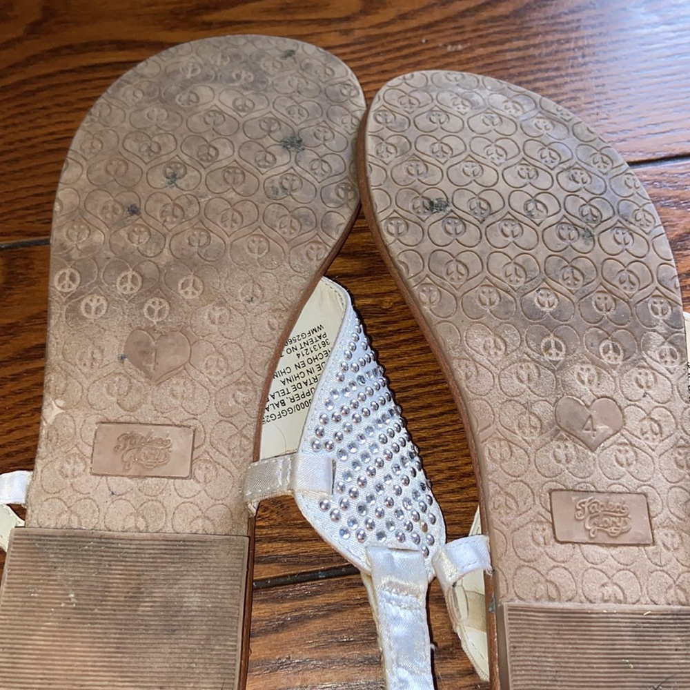 Faded Glory Sandals - Picture 3 of 3